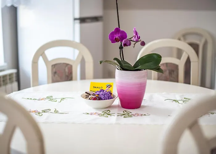 Mountain View Haven - One Bedroom With Balcony * Бовец