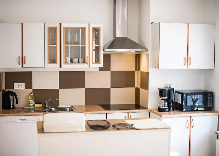 Mountain View Haven - One Bedroom With Balcony