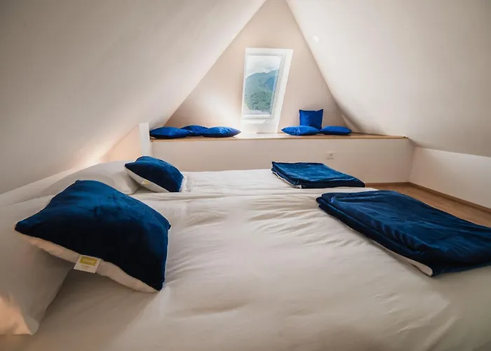 Appartement Mountain View Haven - One Bedroom With Balcony *